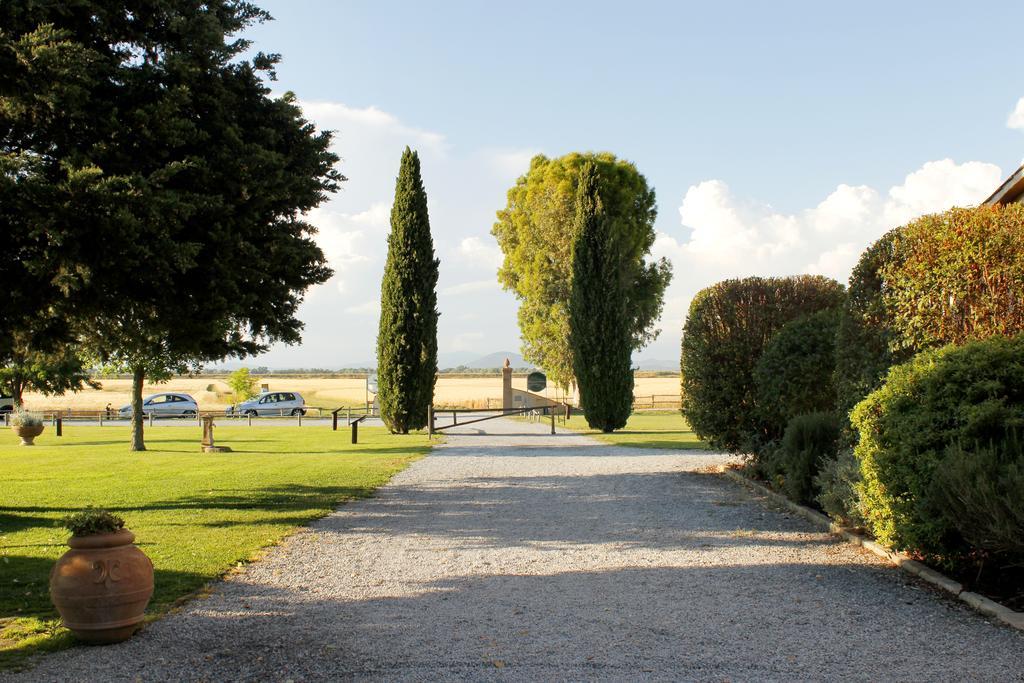 Agriturismo Giuncola & Granaiolo Rispescia Exterior foto
