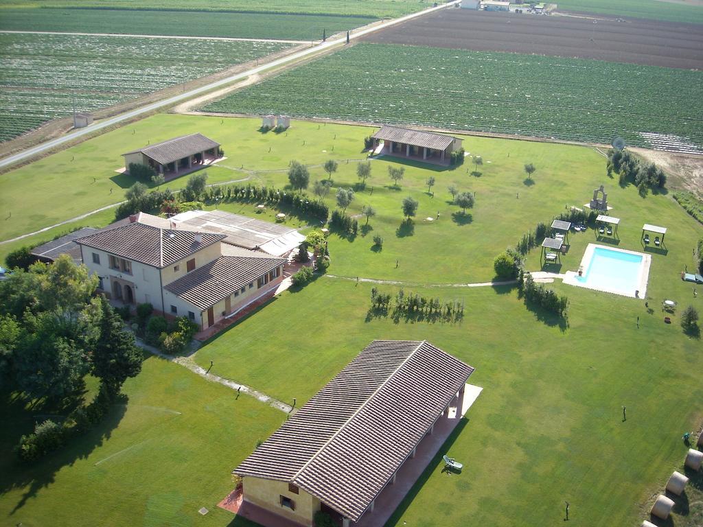 Agriturismo Giuncola & Granaiolo Rispescia Exterior foto